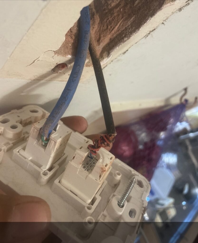 1754440313023 1754453883999